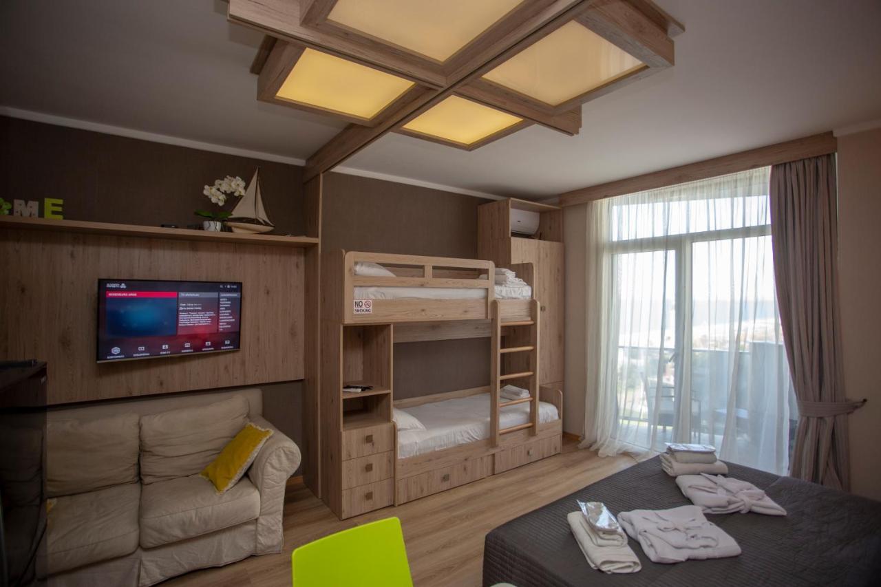Blue Star Batumi Lejlighedshotel Eksteriør billede