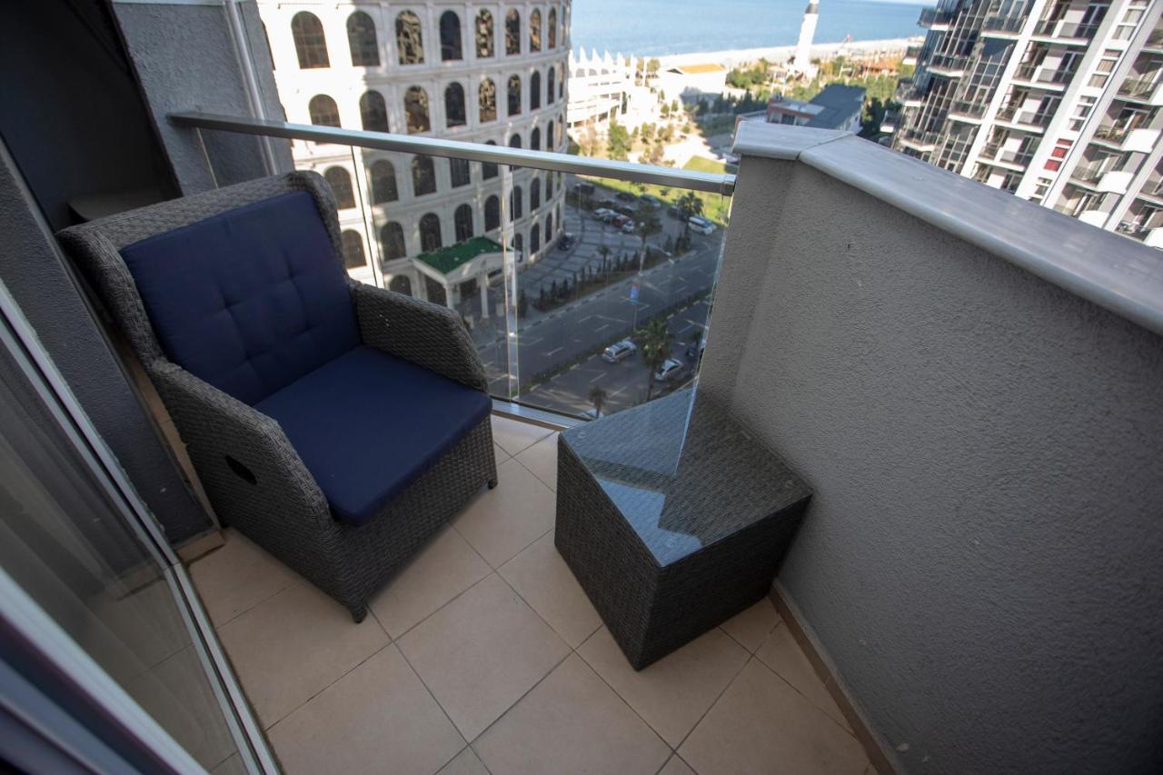 Blue Star Batumi Lejlighedshotel Eksteriør billede