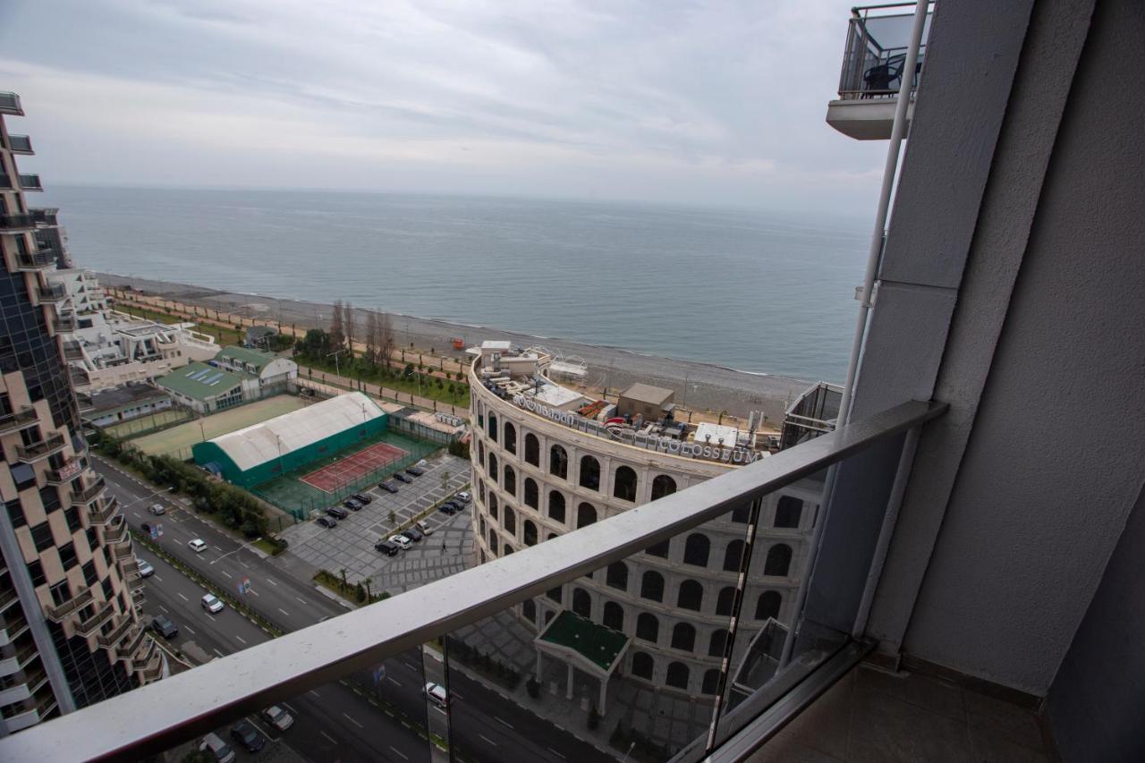 Blue Star Batumi Lejlighedshotel Eksteriør billede